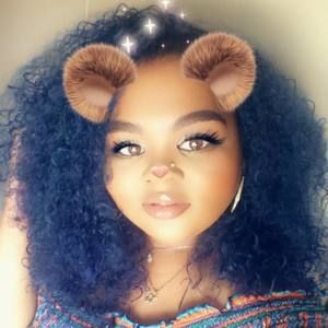 Meet your Posher, Airanna